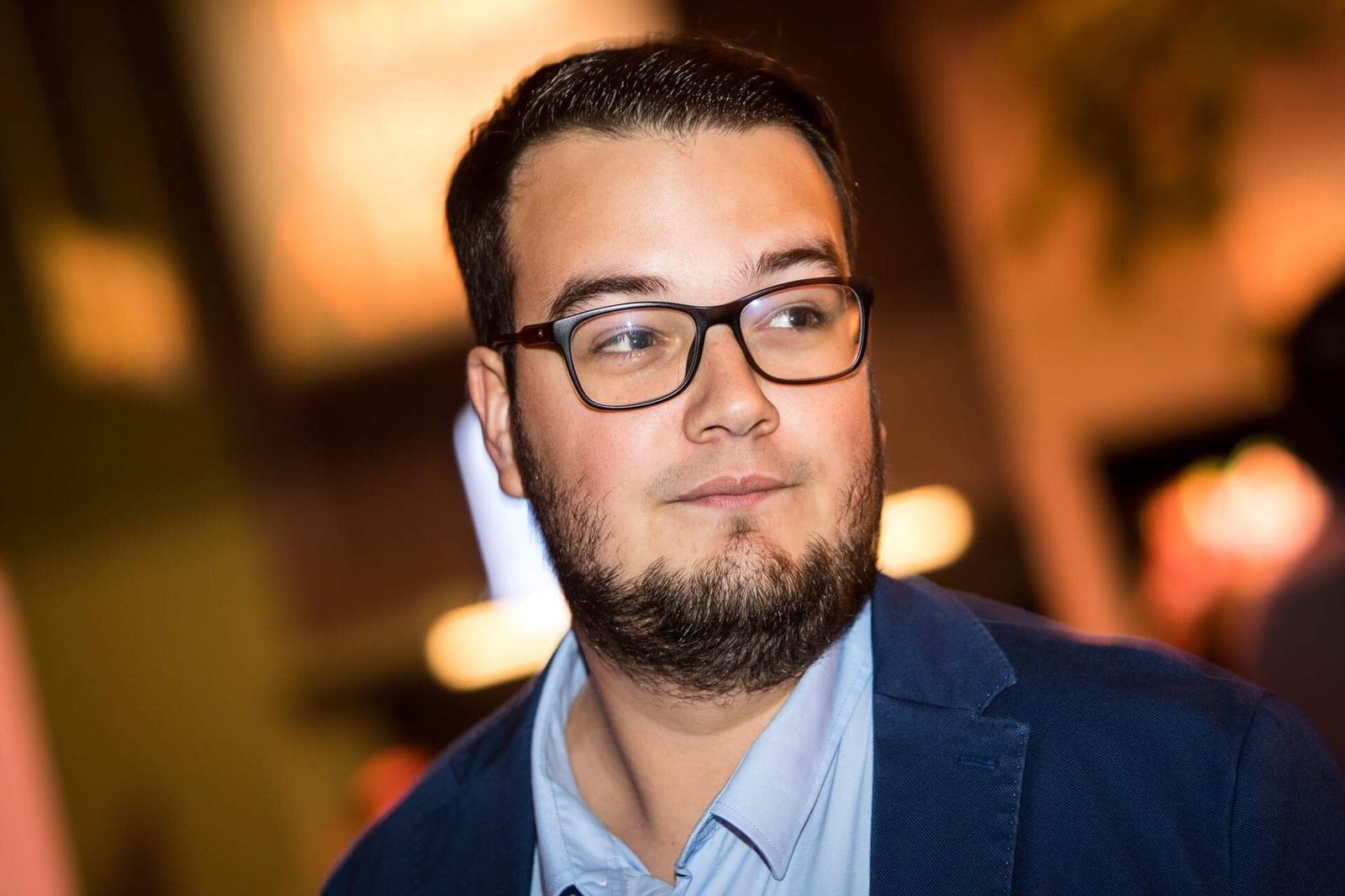 WhatsApp-Image-2019-04-04-at-10_33_38